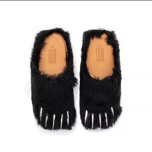 Bravest Studios Furry Black Claw Mules Sz 6